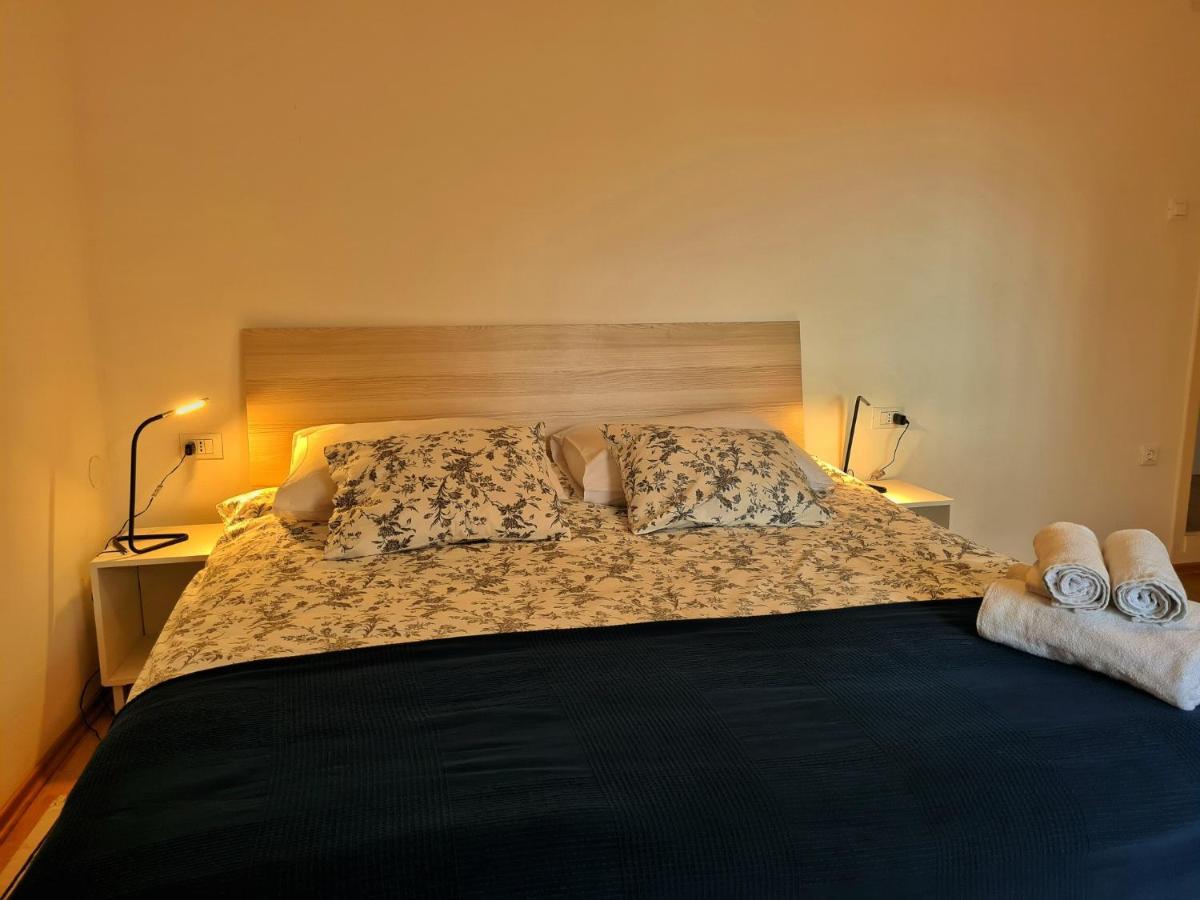 Smilje 2 Lägenhet Rovinj Exteriör bild