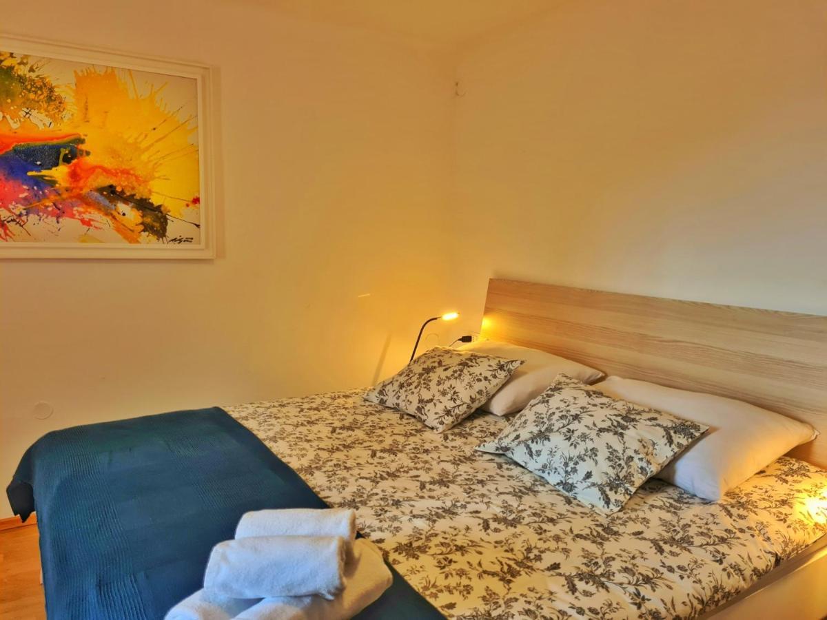 Smilje 2 Lägenhet Rovinj Exteriör bild